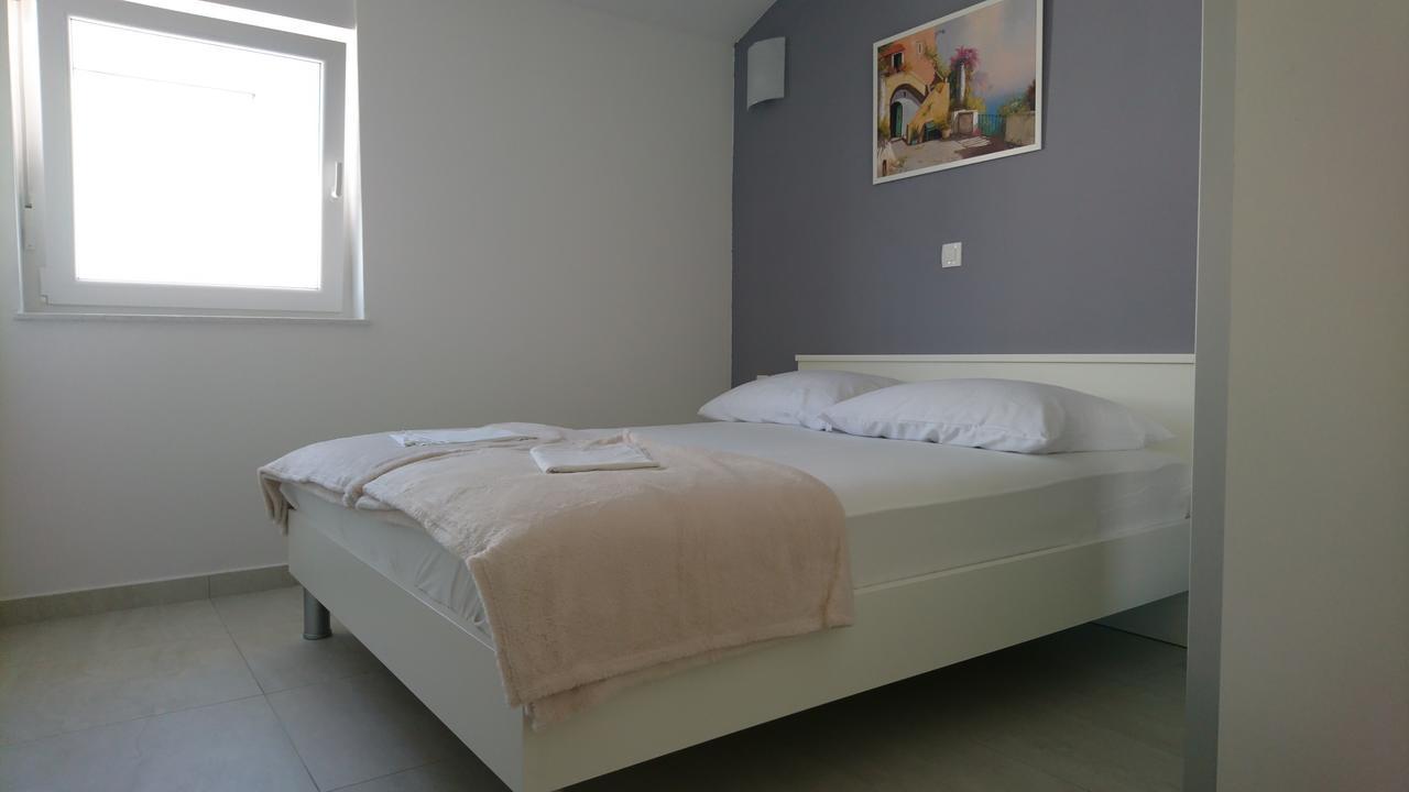 Colic Apartment Njivice Luaran gambar