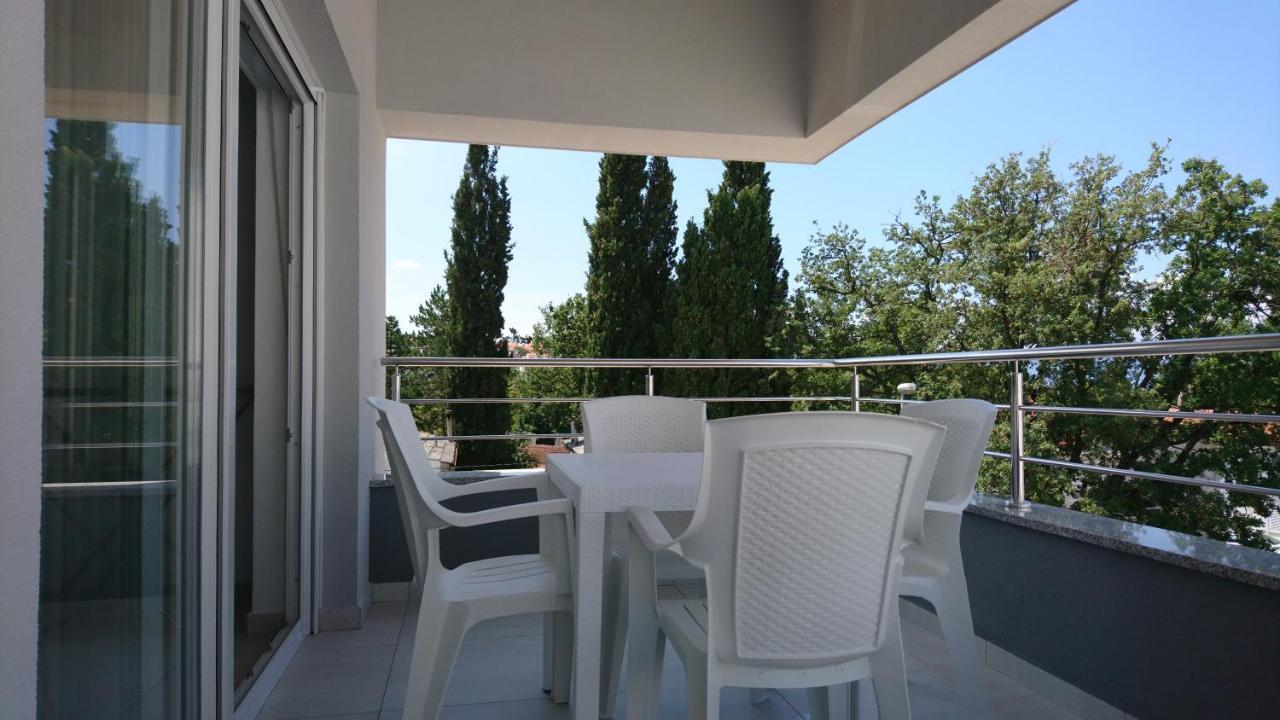 Colic Apartment Njivice Luaran gambar