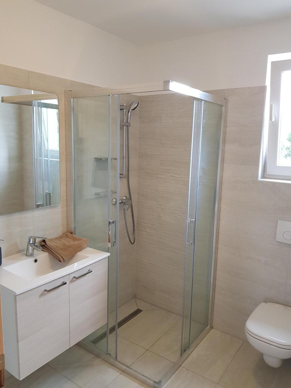 Colic Apartment Njivice Luaran gambar