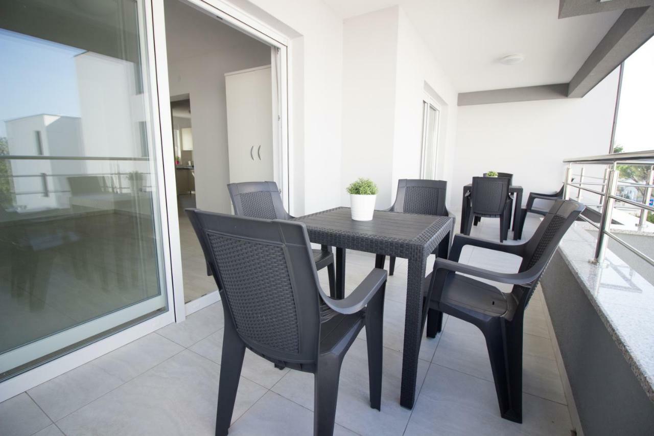 Colic Apartment Njivice Luaran gambar